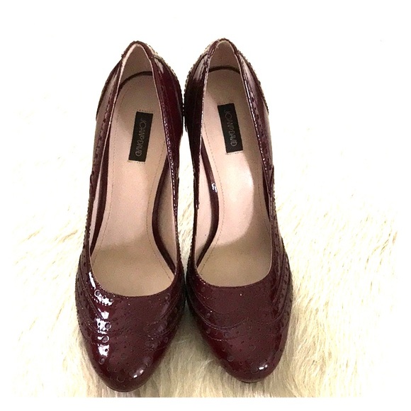 wine patent leather pumps